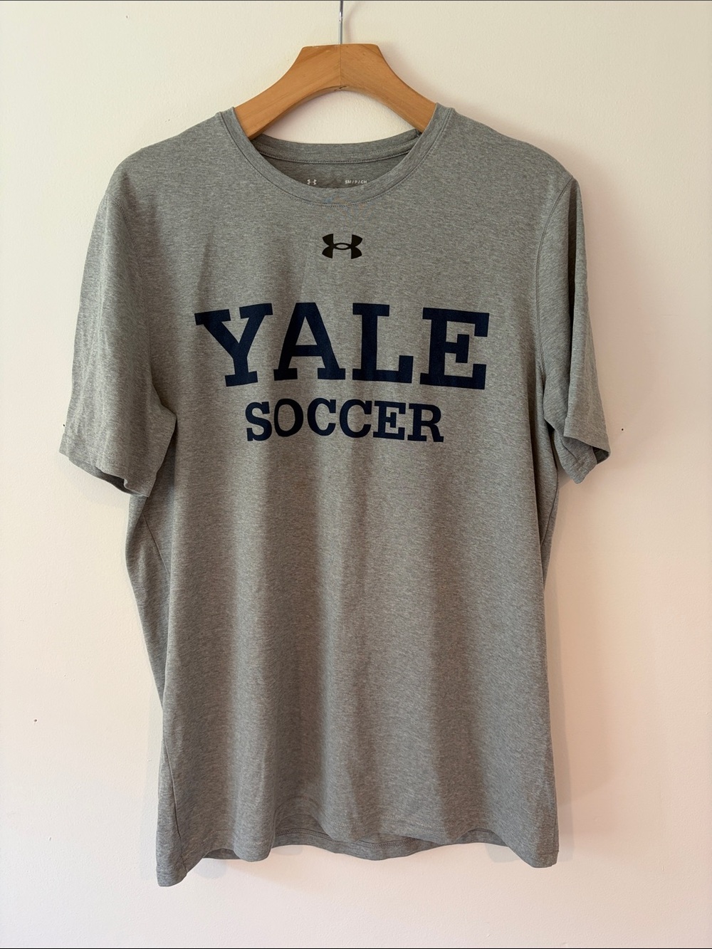 Under Armour Yale Soccer Men's Grey Performance Tee